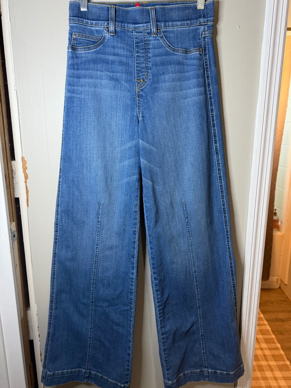 Spanx Seamed Front Wide Leg Pull-On Jeans Flare SZ Small